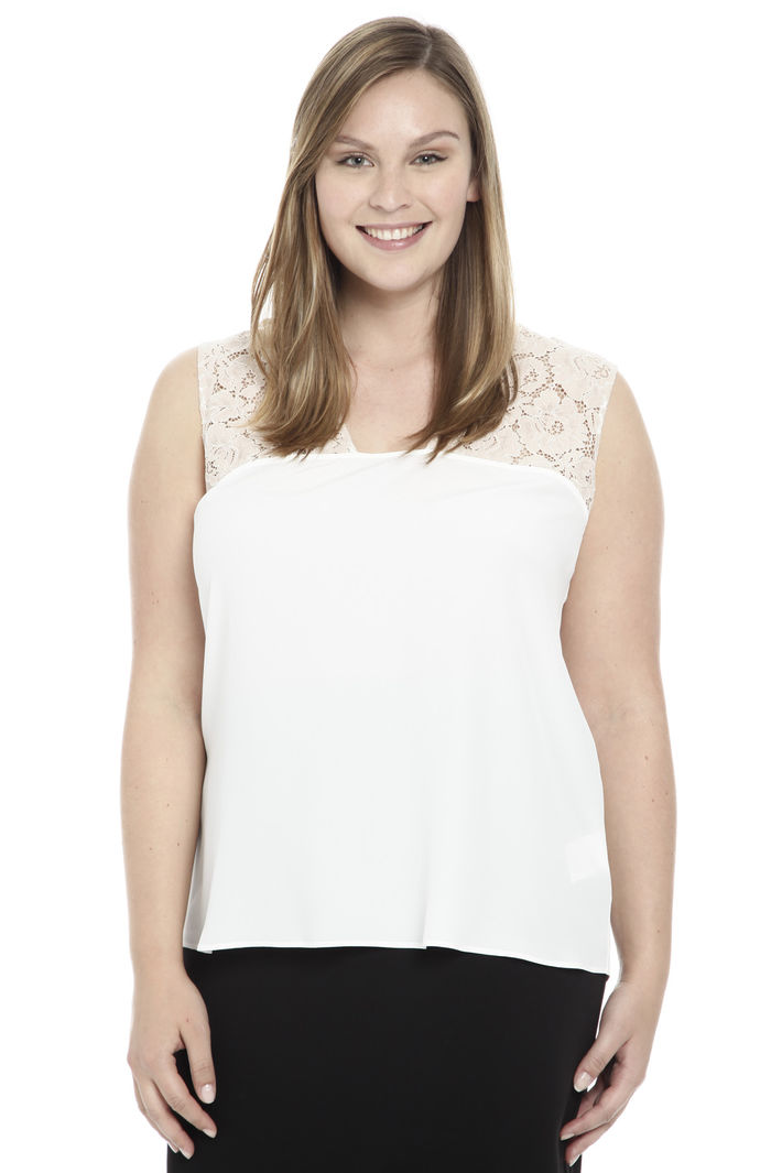 Top in crepe e pizzo macramè Diffusione Tessile Top in crepe e pizzo macramè Diffusione Tessile
