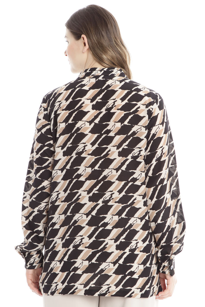 Camicia in crepe stampata Diffusione Tessile Camicia in crepe stampata Diffusione Tessile