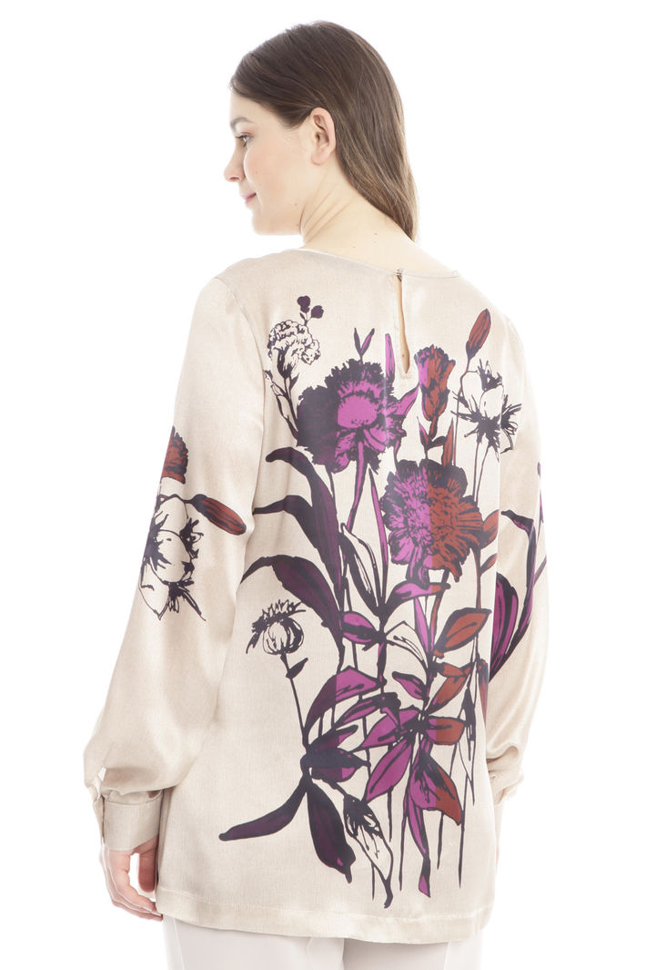 Blusa in raso di seta stampato Diffusione Tessile Blusa in raso di seta stampato Diffusione Tessile