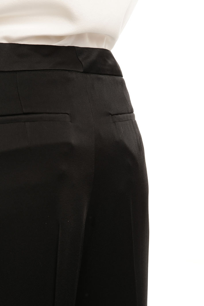 Pantaloni in enver satin Diffusione Tessile Pantaloni in enver satin Diffusione Tessile