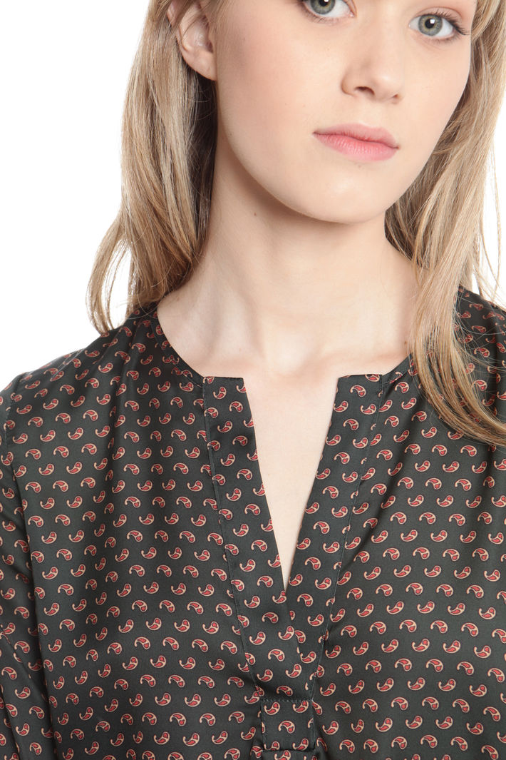Blusa in crepe stampata Fashion Market Blusa in crepe stampata Fashion Market