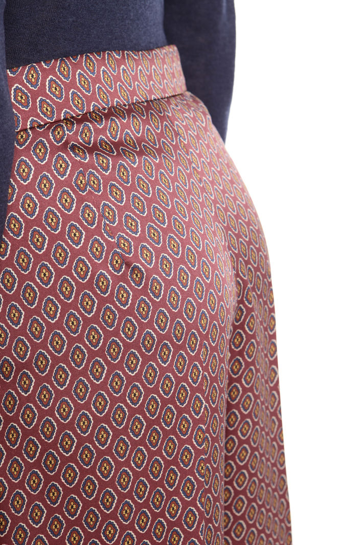 Pantalone cropped in twill stampato Fashion Market Pantalone cropped in twill stampato Fashion Market