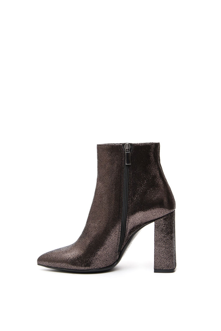 Tronchetto in pelle con tacco Fashion Market Tronchetto in pelle con tacco Fashion Market