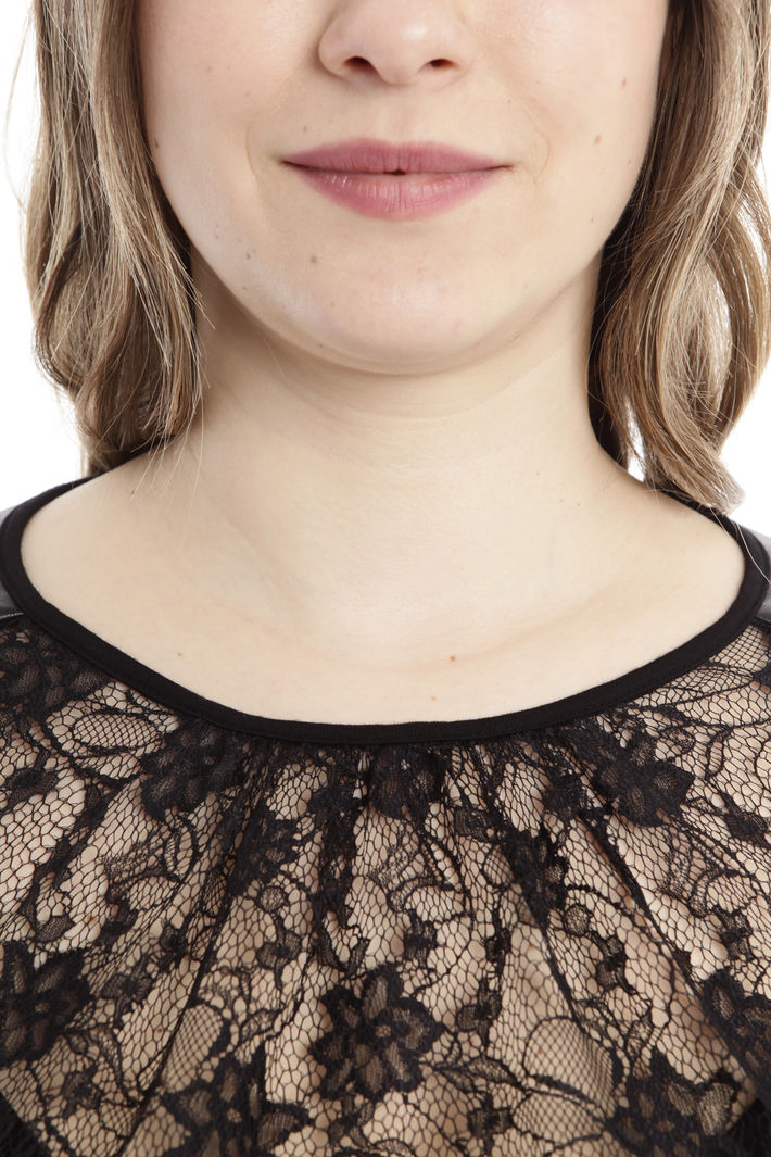 Camicia in pizzo e similpelle Diffusione Tessile Camicia in pizzo e similpelle Diffusione Tessile