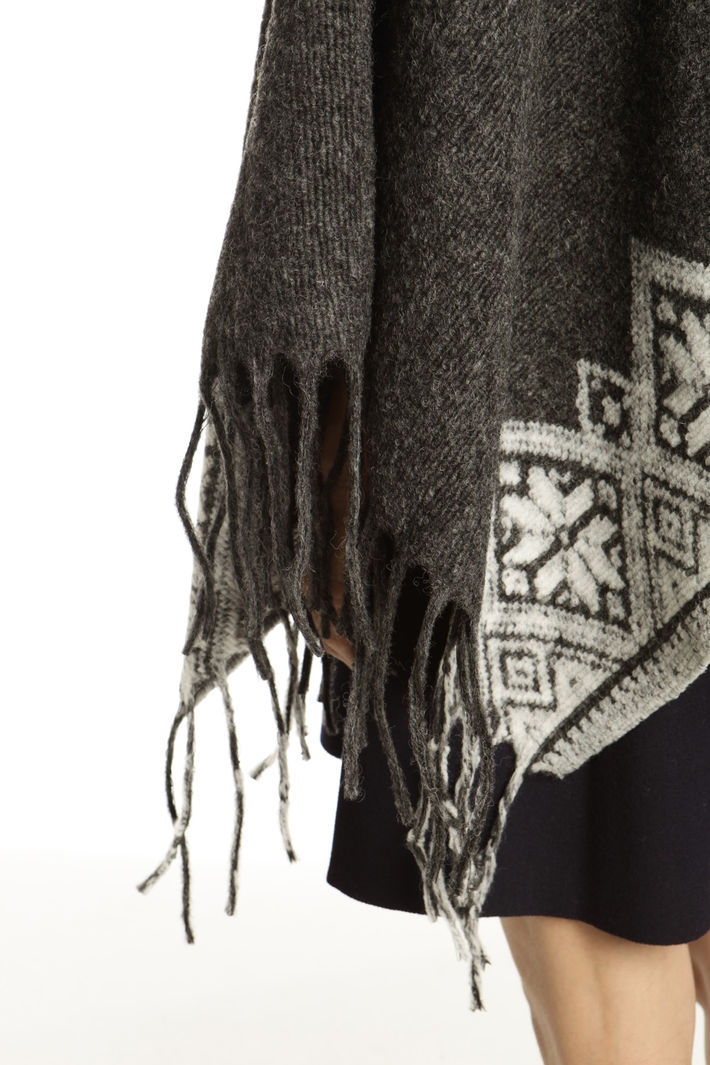 Poncho con fondo fantasia Fashion Market Poncho con fondo fantasia Fashion Market