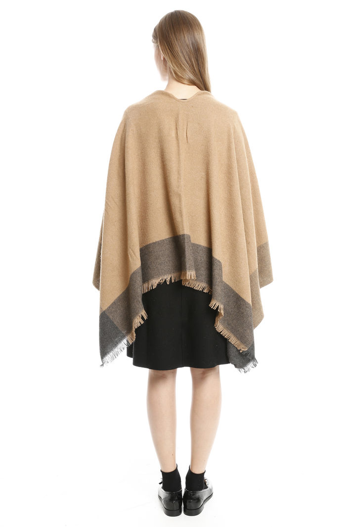 Poncho con fondo a contrasto Fashion Market Poncho con fondo a contrasto Fashion Market