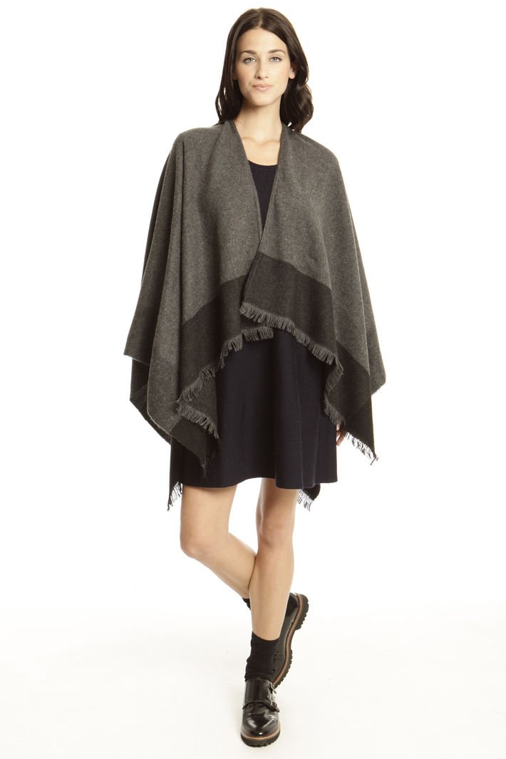 Poncho con fondo a contrasto Fashion Market Poncho con fondo a contrasto Fashion Market
