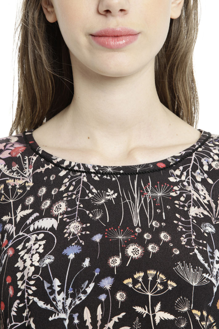 Blusa svasata a pieghe Diffusione Tessile Blusa svasata a pieghe Diffusione Tessile