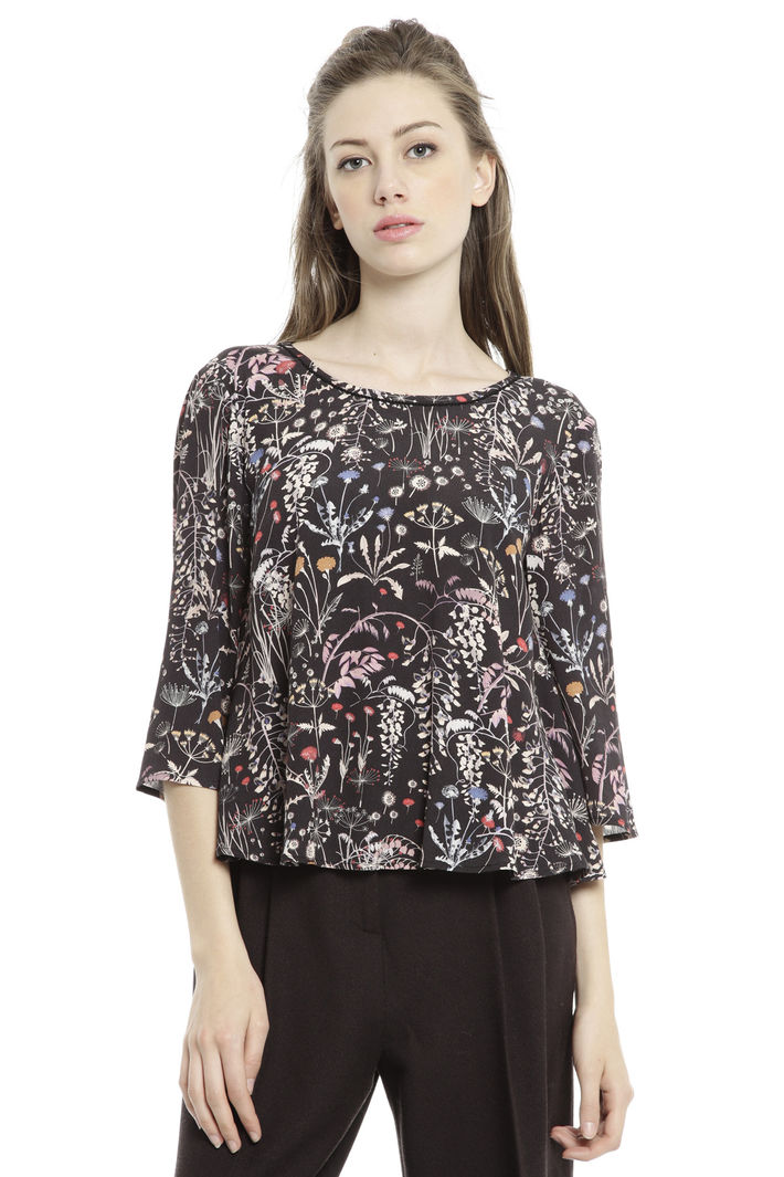 Blusa svasata a pieghe Diffusione Tessile Blusa svasata a pieghe Diffusione Tessile