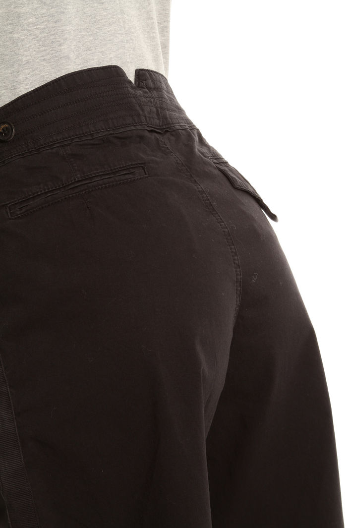 Pantaloni cropped in gabardina Diffusione Tessile Pantaloni cropped in gabardina Diffusione Tessile