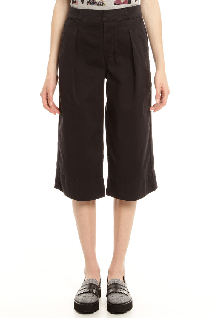 Pantaloni cropped in gabardina Diffusione Tessile Pantaloni cropped in gabardina Diffusione Tessile
