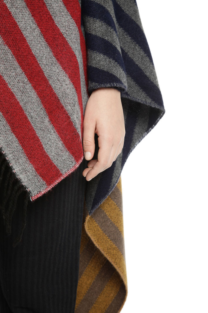 Poncho over con frange Fashion Market Poncho over con frange Fashion Market