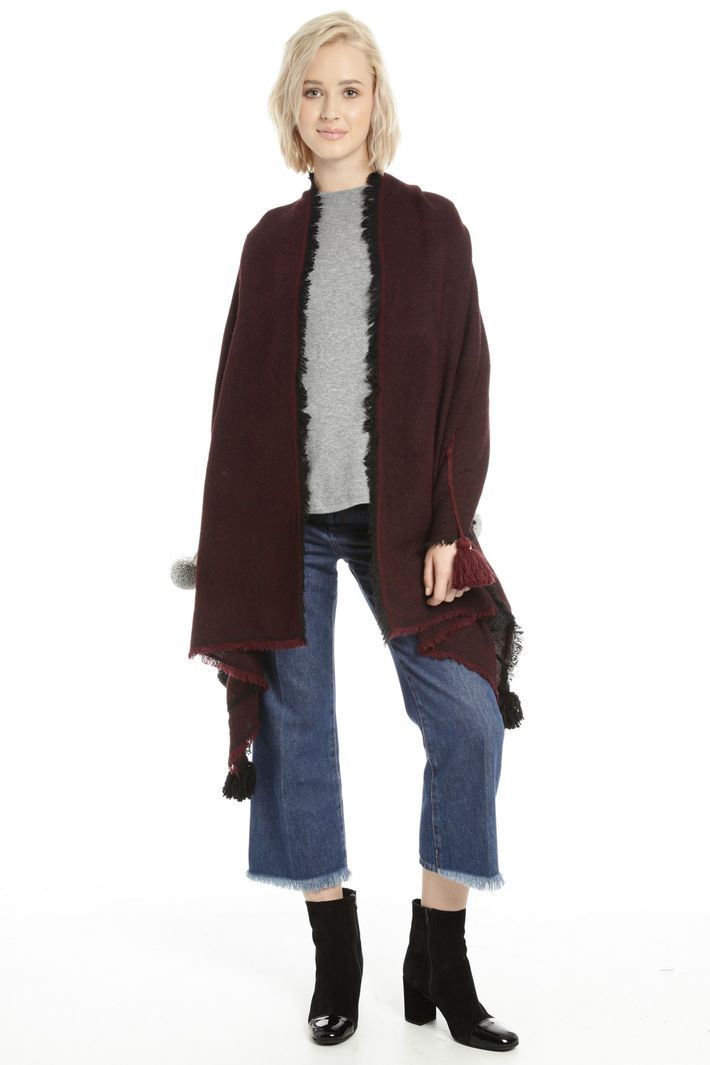 Poncho con pon pon decorativi Fashion Market Poncho con pon pon decorativi Fashion Market
