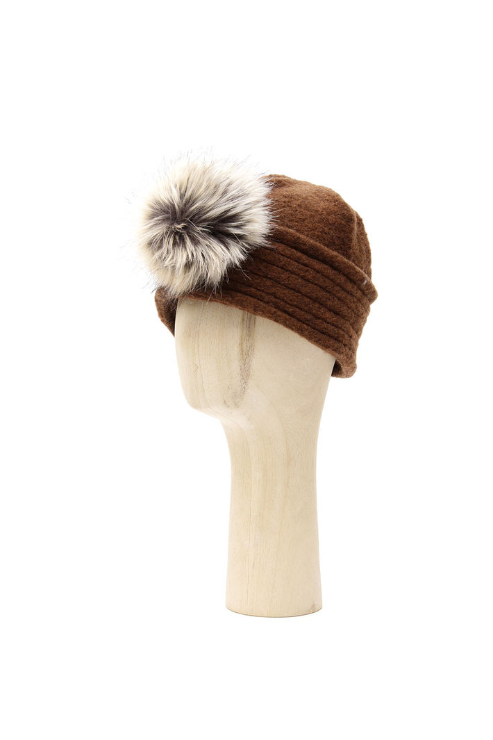 Cappello con pon-pon Fashion Market Cappello con pon-pon Fashion Market