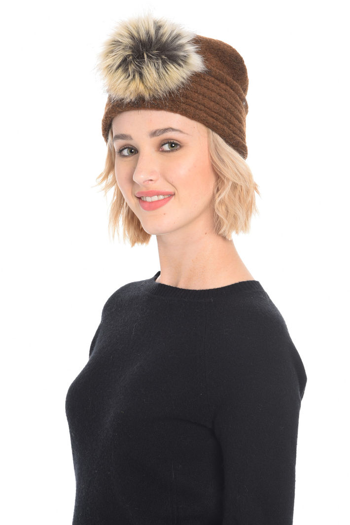 Cappello con pon-pon Fashion Market Cappello con pon-pon Fashion Market