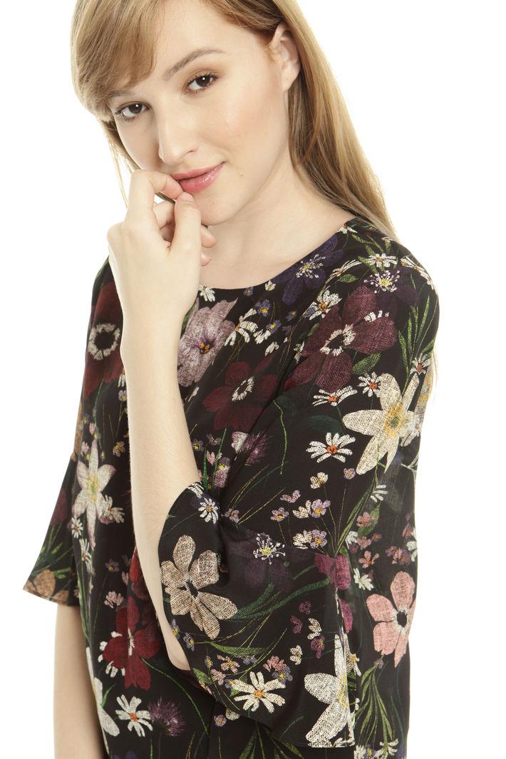 Blusa boxy a fiori Diffusione Tessile Blusa boxy a fiori Diffusione Tessile
