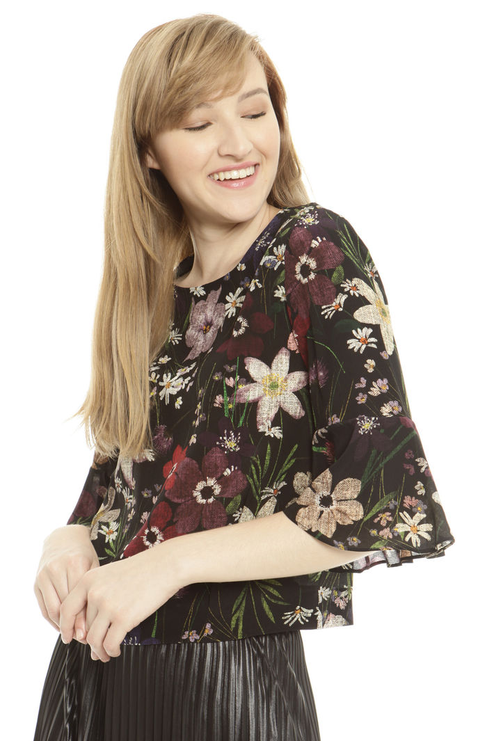 Blusa boxy a fiori Diffusione Tessile Blusa boxy a fiori Diffusione Tessile