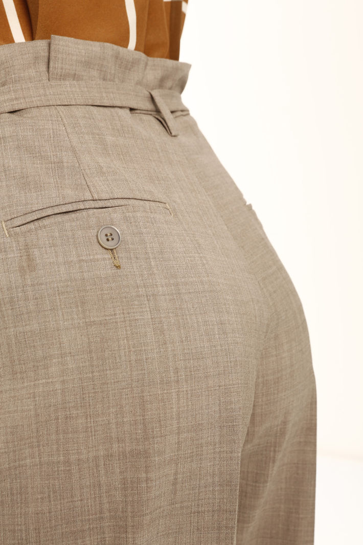 Pantaloni cropped con cintura Fashion Market Pantaloni cropped con cintura Fashion Market