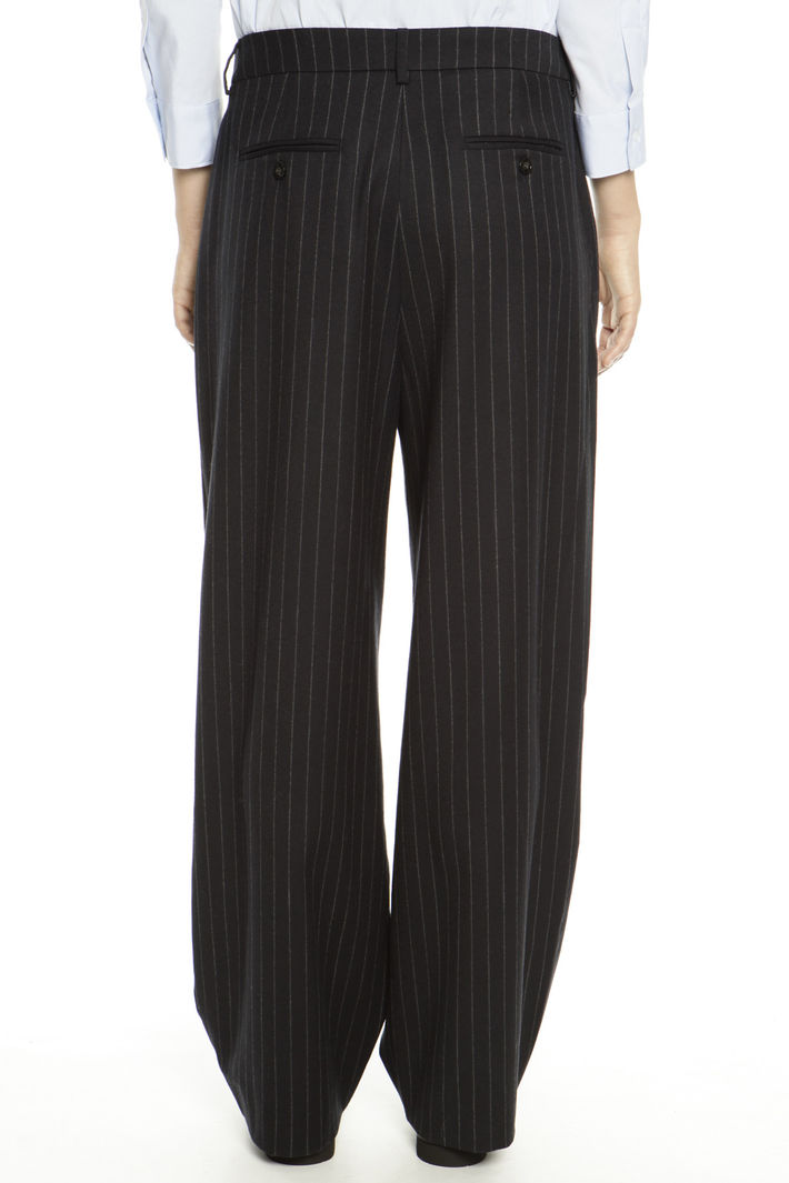 Pantalone palazzo con piega Diffusione Tessile Pantalone palazzo con piega Diffusione Tessile