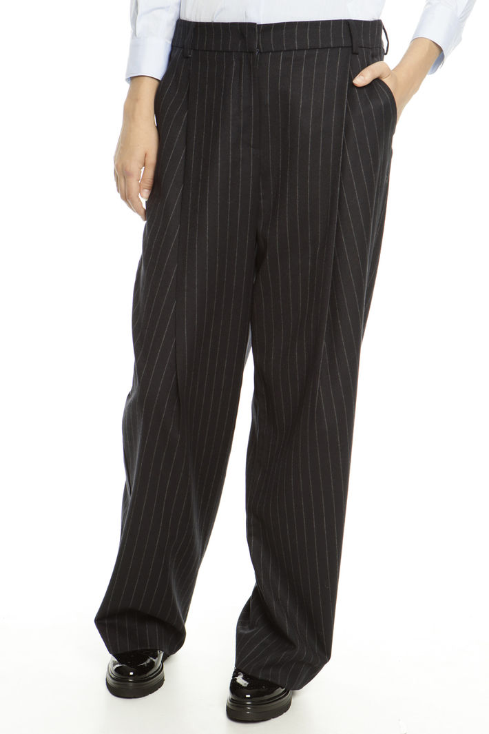 Pantalone palazzo con piega Diffusione Tessile Pantalone palazzo con piega Diffusione Tessile