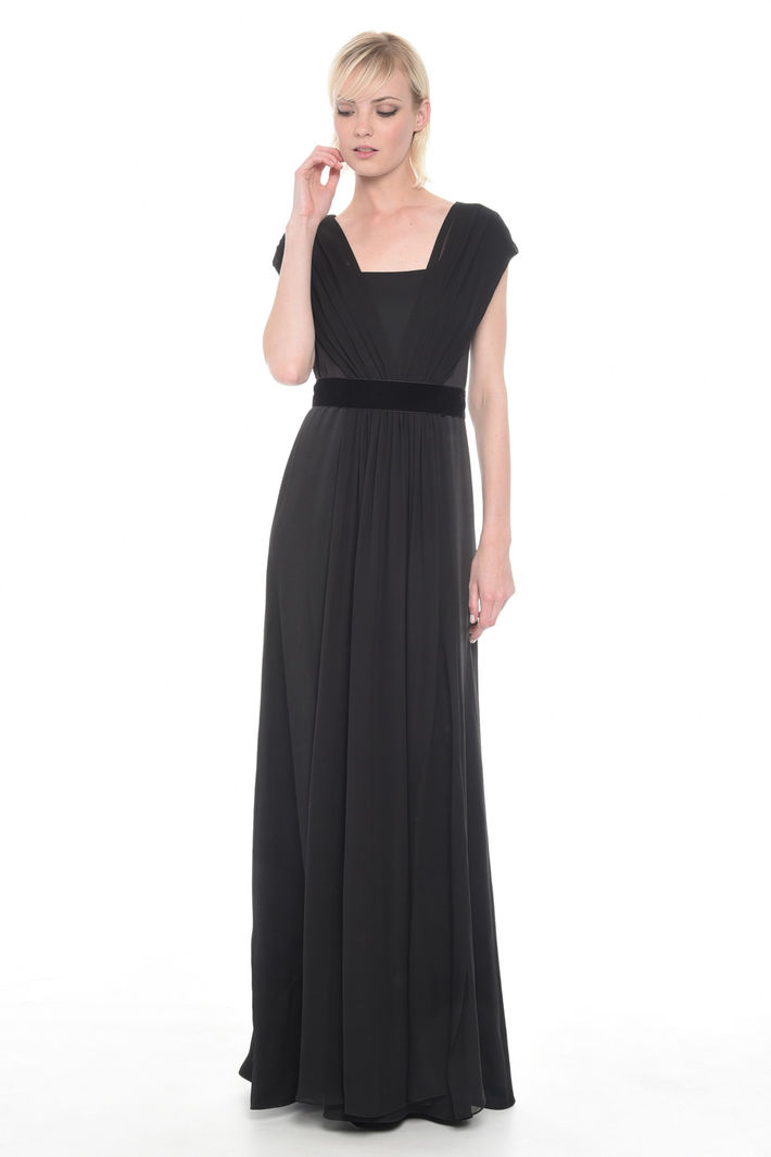 Abito lungo in satin crepe Abito lungo in satin crepe