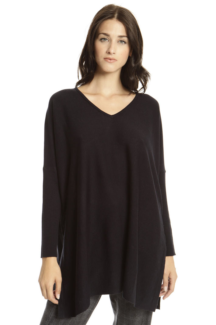 Maglia over con spacchi Diffusione Tessile Maglia over con spacchi Diffusione Tessile