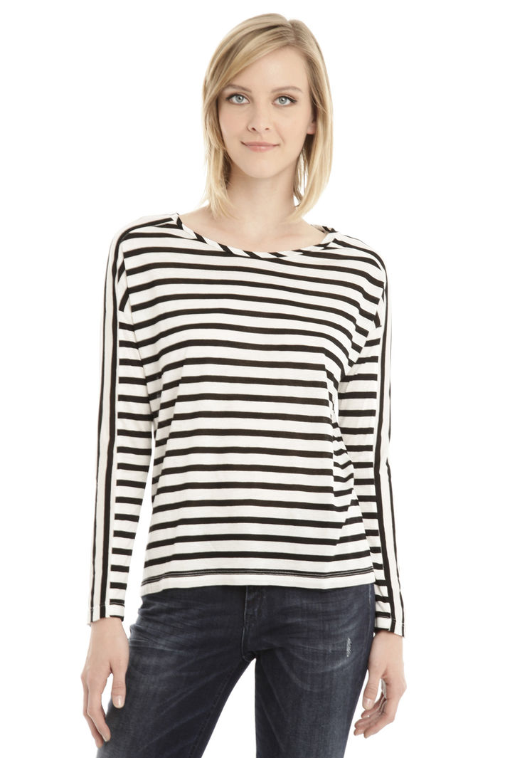 T-shirt con ampio giromanica Fashion Market T-shirt con ampio giromanica Fashion Market