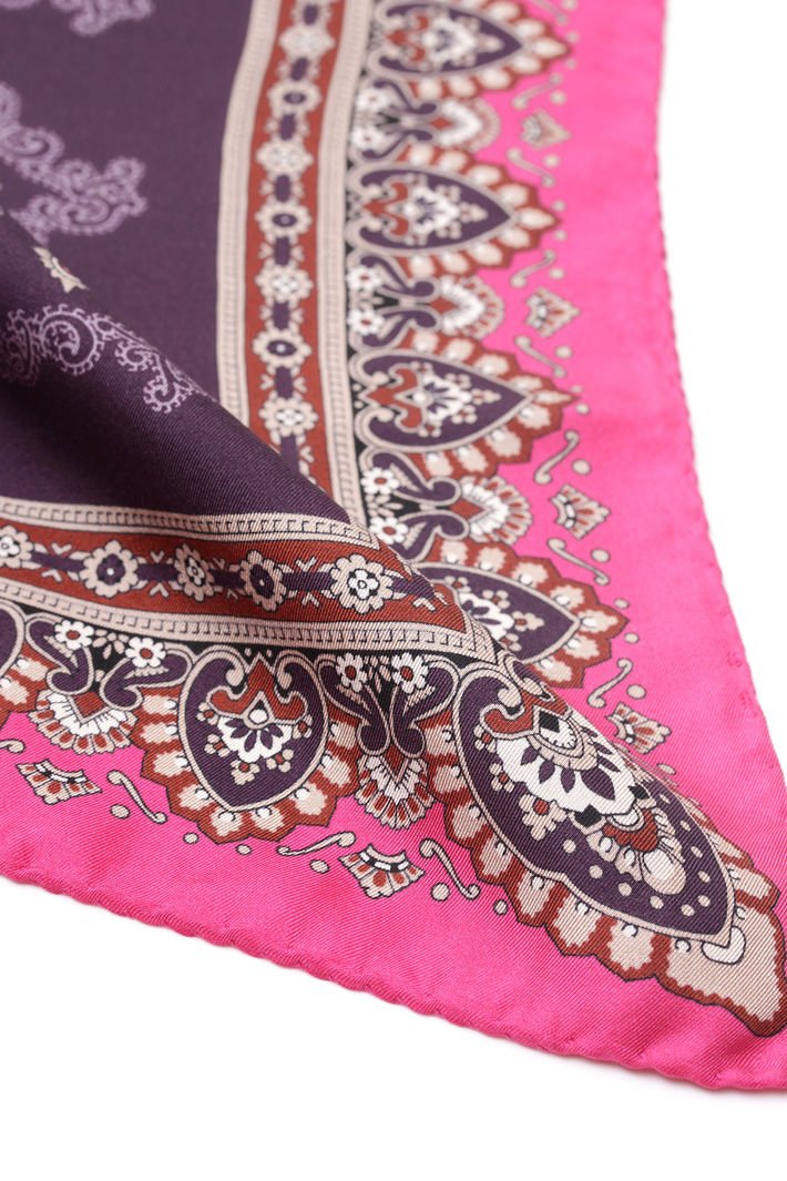 Foulard in seta Fashion Market Foulard in seta Fashion Market