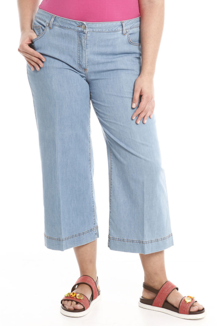 Jeans cropped in denim leggero Intrend Jeans cropped in denim leggero Intrend