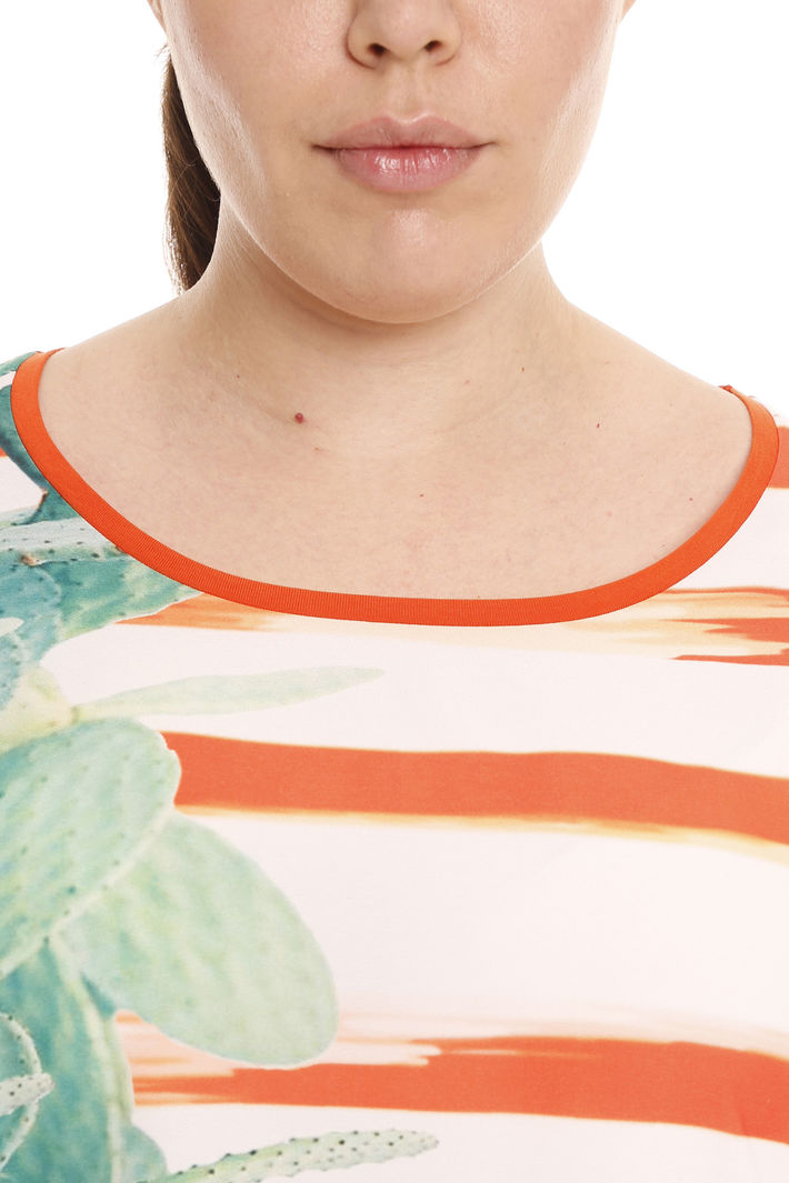 T-shirt con maniche corte Intrend T-shirt con maniche corte Intrend