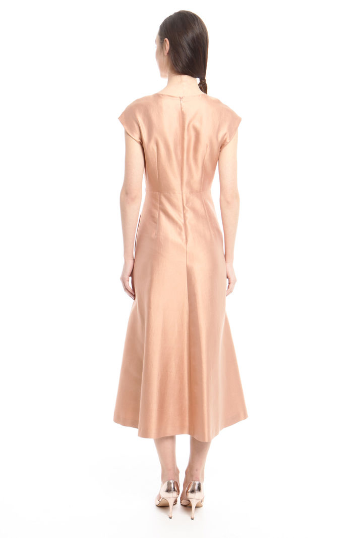 Abito lungo in shantung Intrend Abito lungo in shantung Intrend
