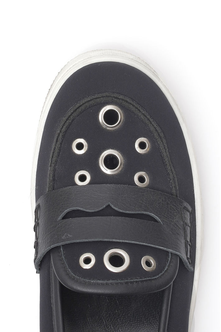 Sneakers con occhielli Intrend Sneakers con occhielli Intrend