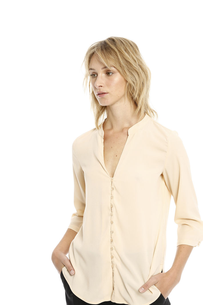 Camicia in crepe con bottoni Intrend Camicia in crepe con bottoni Intrend