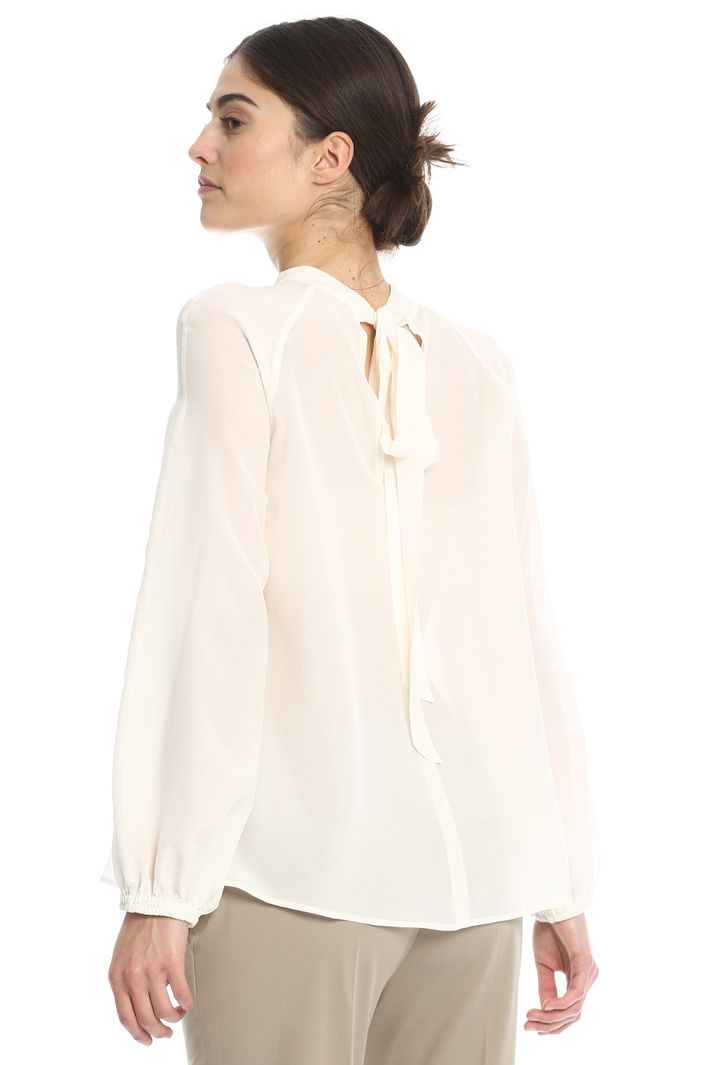 Blusa in seta con cut-out Fashion Market Blusa in seta con cut-out Fashion Market