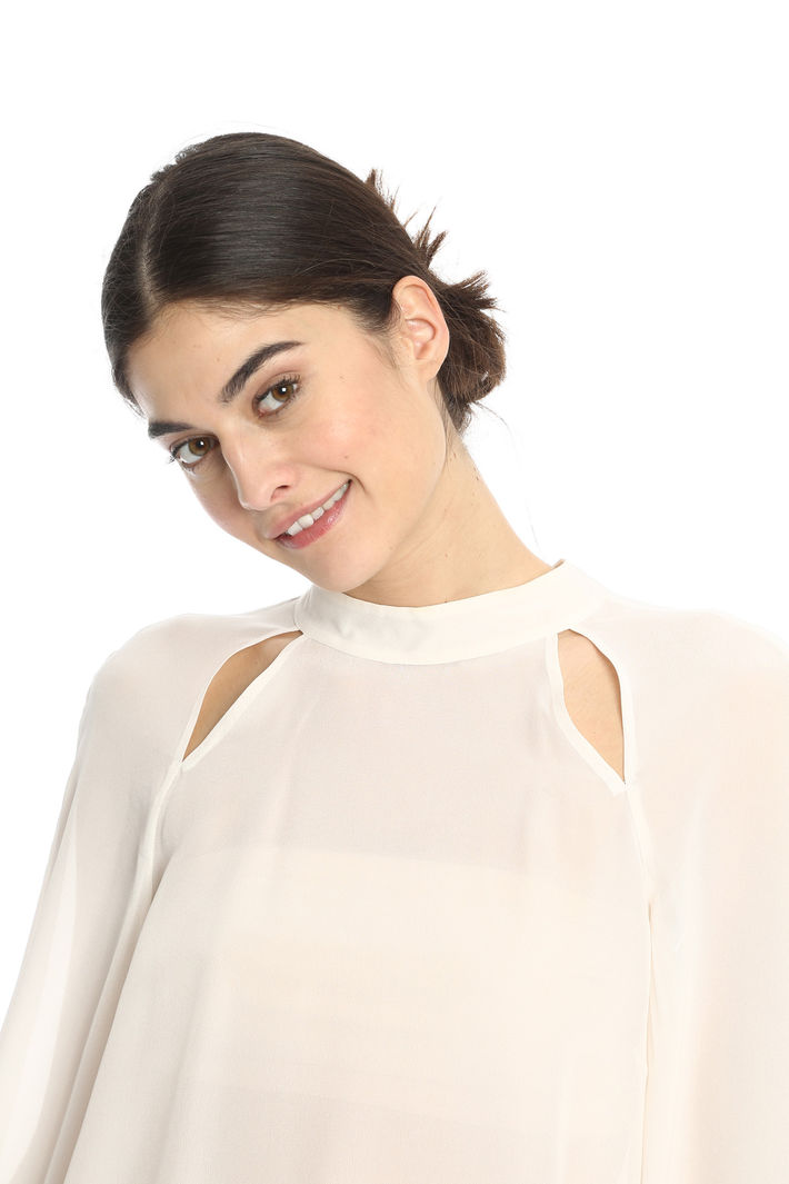 Blusa in seta con cut-out Fashion Market Blusa in seta con cut-out Fashion Market