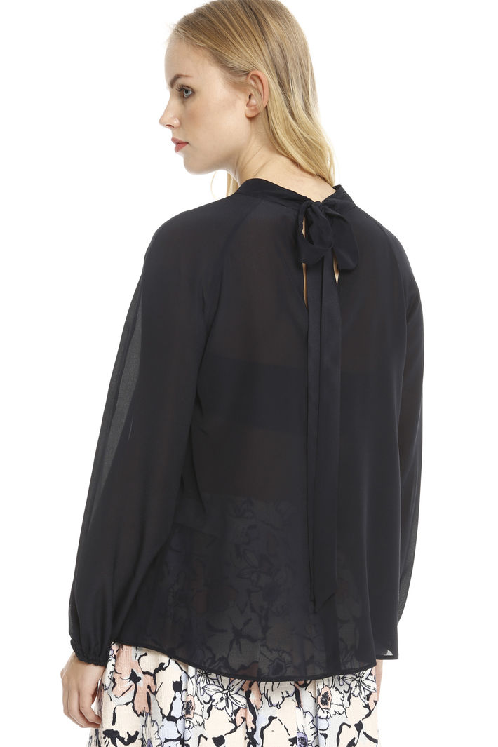 Blusa in seta con cut-out Fashion Market Blusa in seta con cut-out Fashion Market