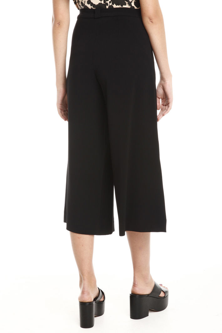 Pantaloni cropped con pieghe Fashion Market Pantaloni cropped con pieghe Fashion Market