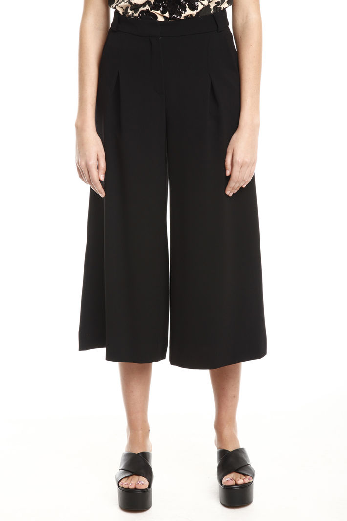 Pantaloni cropped con pieghe Fashion Market Pantaloni cropped con pieghe Fashion Market