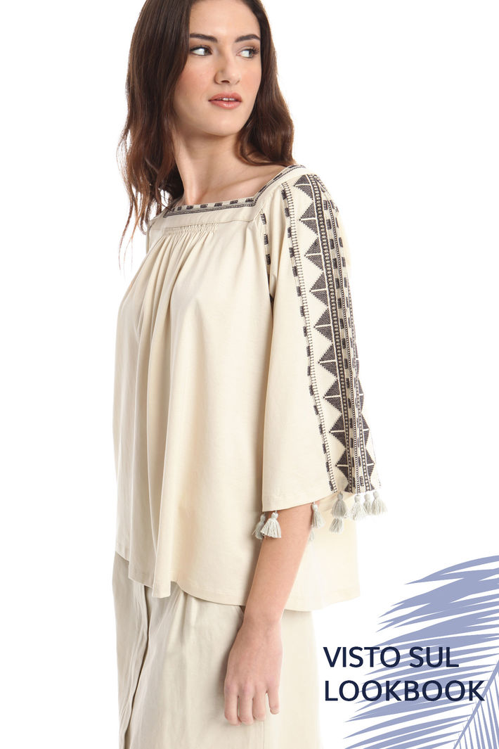 Top con ricami e nappine Diffusione Tessile Top con ricami e nappine Diffusione Tessile