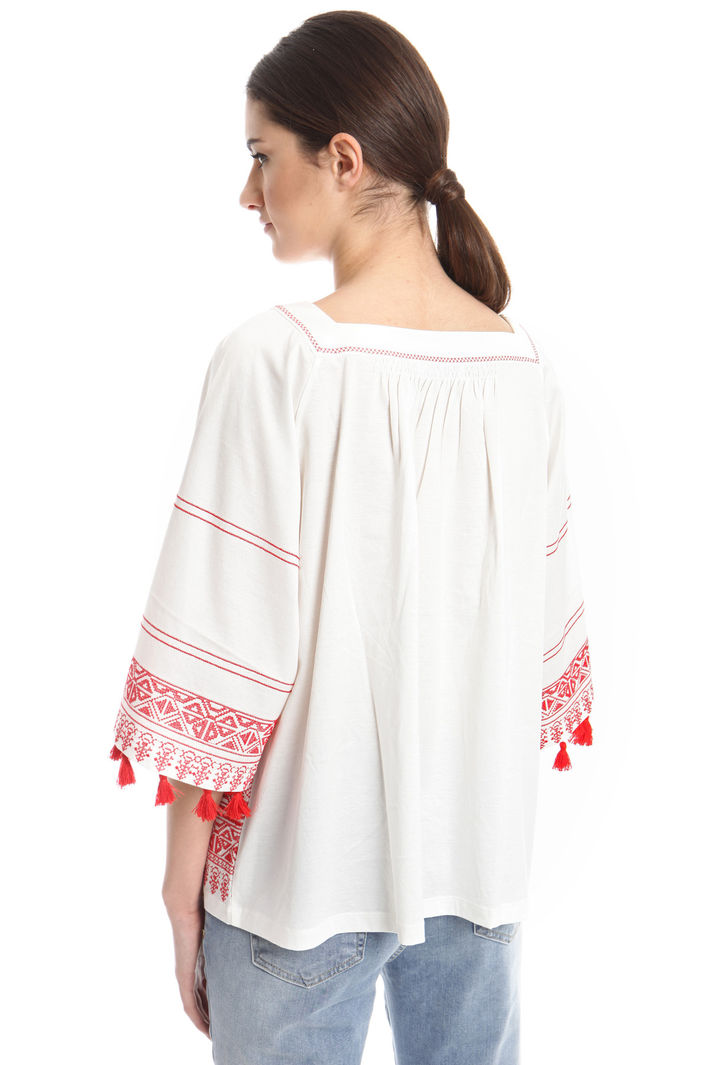 Top con ricami e nappine Diffusione Tessile Top con ricami e nappine Diffusione Tessile