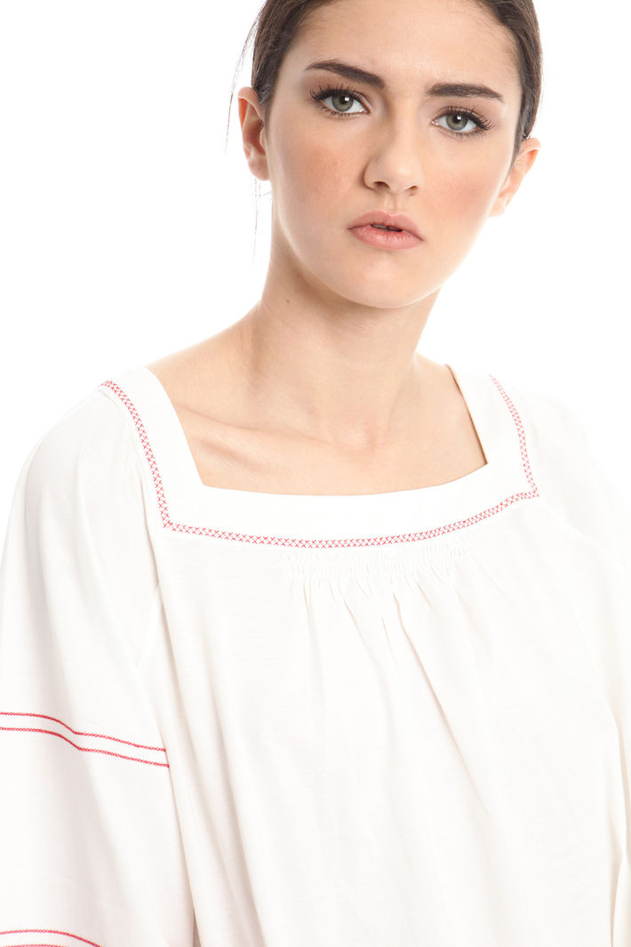 Top con ricami e nappine Diffusione Tessile Top con ricami e nappine Diffusione Tessile