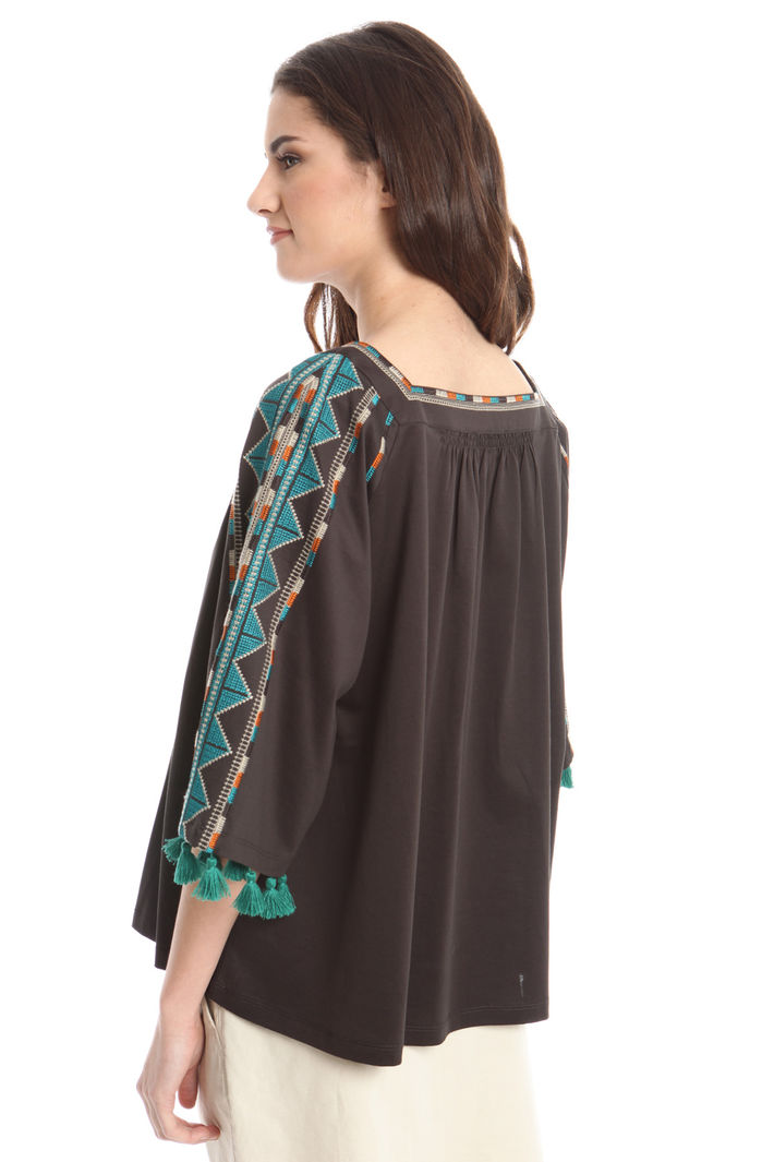 Top con ricami e nappine Diffusione Tessile Top con ricami e nappine Diffusione Tessile