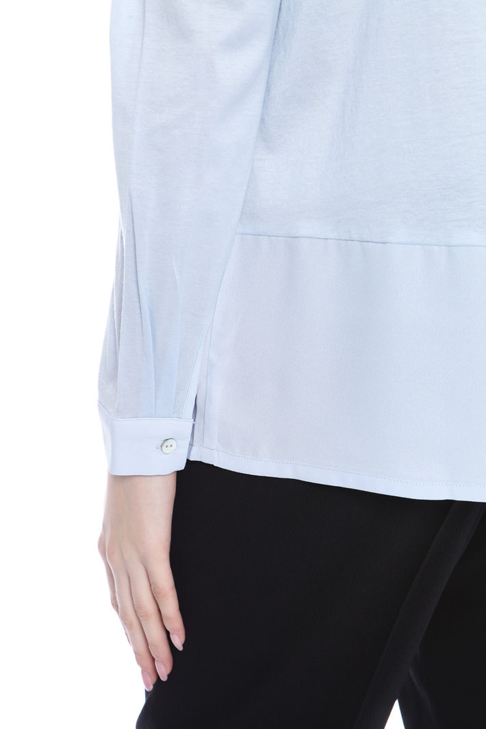 T-shirt in jersey e crepe Intrend T-shirt in jersey e crepe Intrend