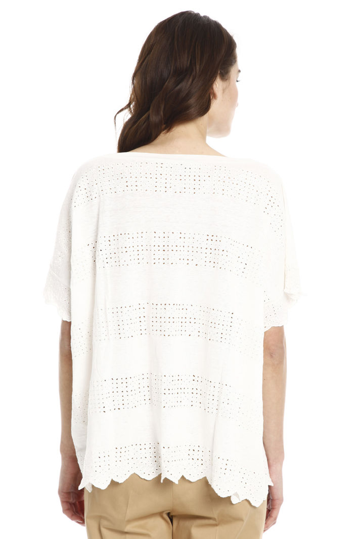 T-shirt con dettagli sangallo Diffusione Tessile T-shirt con dettagli sangallo Diffusione Tessile