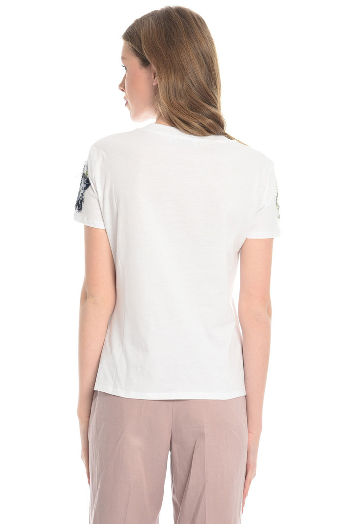 T-shirt con ricami floreali Diffusione Tessile T-shirt con ricami floreali Diffusione Tessile