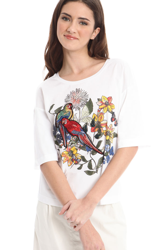 T-shirt con ricami e applicazioni Fashion Market T-shirt con ricami e applicazioni Fashion Market