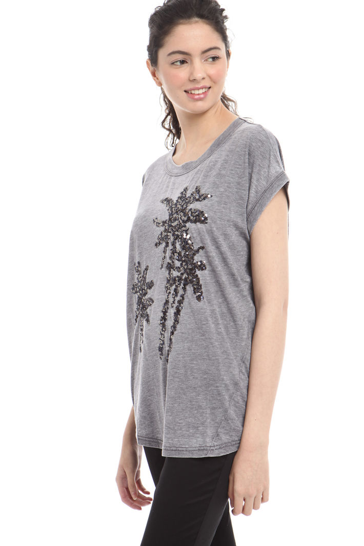 T-shirt ricamata Fashion Market T-shirt ricamata Fashion Market