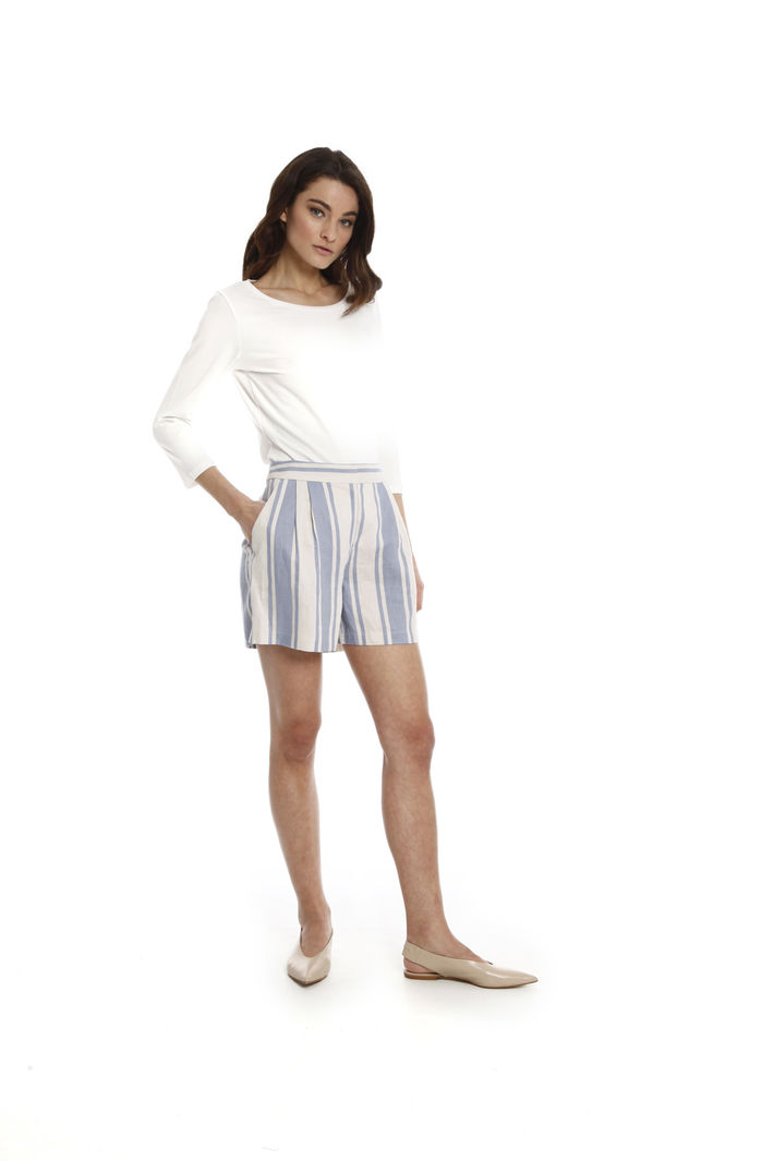 T-shirt aderente in jersey Fashion Market T-shirt aderente in jersey Fashion Market