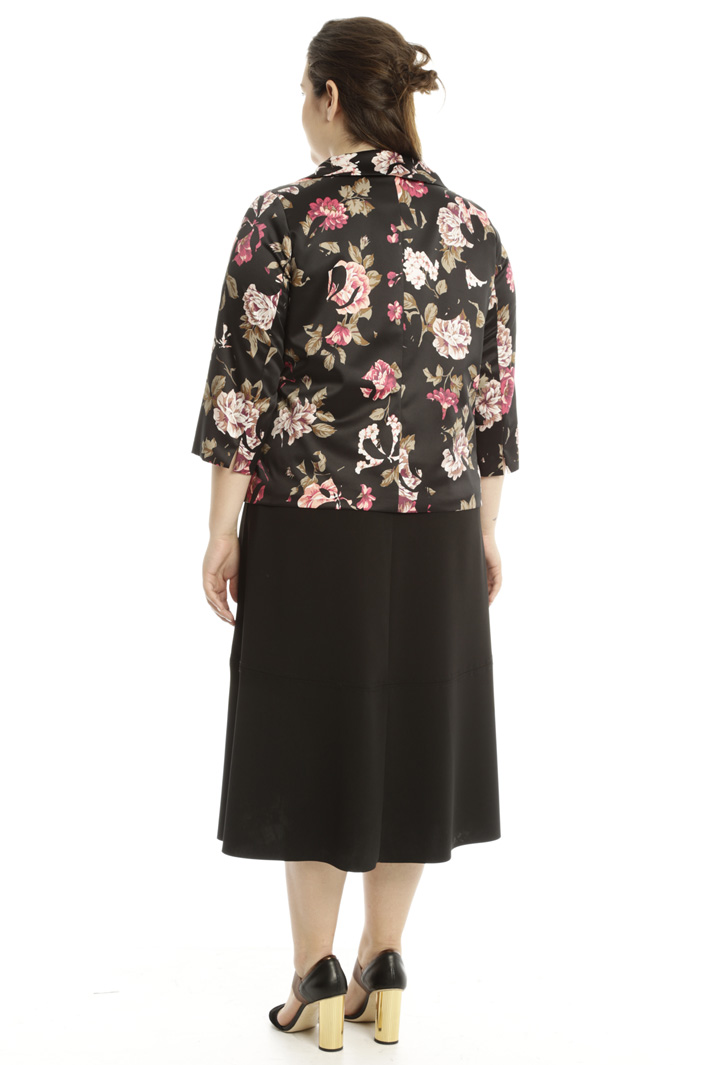 Giacca in raso stretch Diffusione Tessile Giacca in raso stretch Diffusione Tessile
