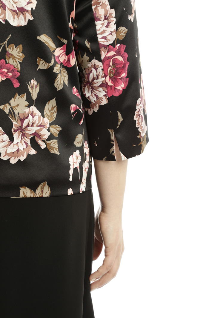 Giacca in raso stretch Diffusione Tessile Giacca in raso stretch Diffusione Tessile